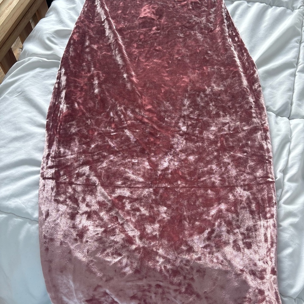 Velvet Dress - Picture 2 of 4